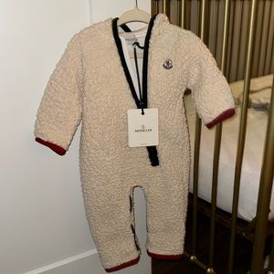 MONCLER BABY SHERPA ZIPPERED BUNTING SUIT SIZE 6-9 MONTHS *NWT*